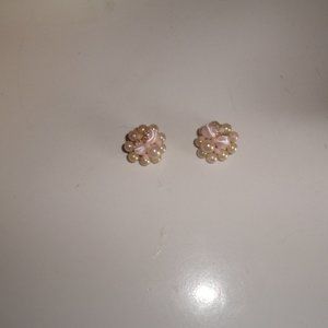 Vintage clip earrings gold iridescent beads